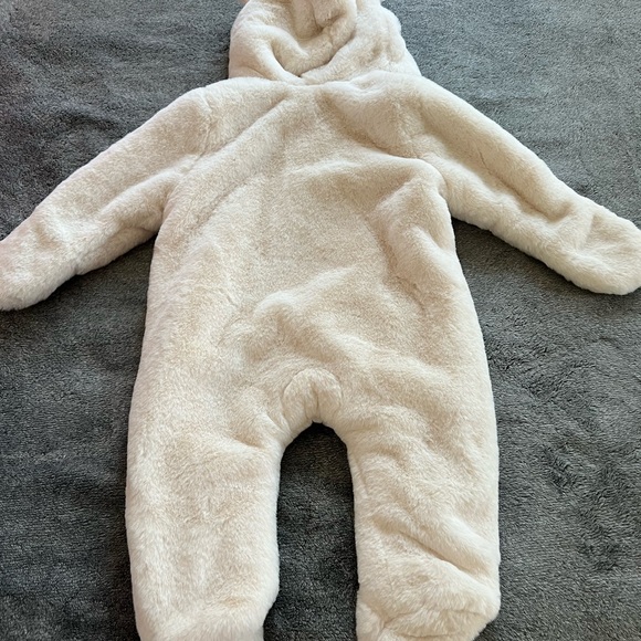 New Zara Baby Boy Girl Super Soft Cozy Coverall Suit Faux Fur Bearsuit White 3-6 - Picture 3 of 8